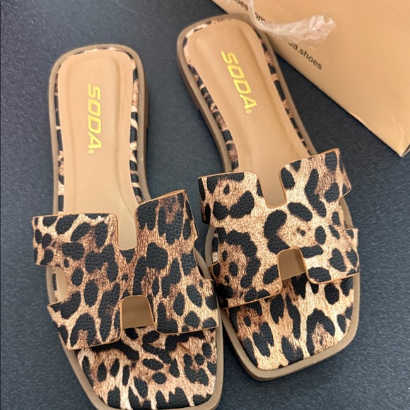 Soda Shoes - SODA Leopard Print Slide Sandals - Tan & Black